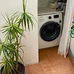 With Private Bathroom In Shared Homestay *