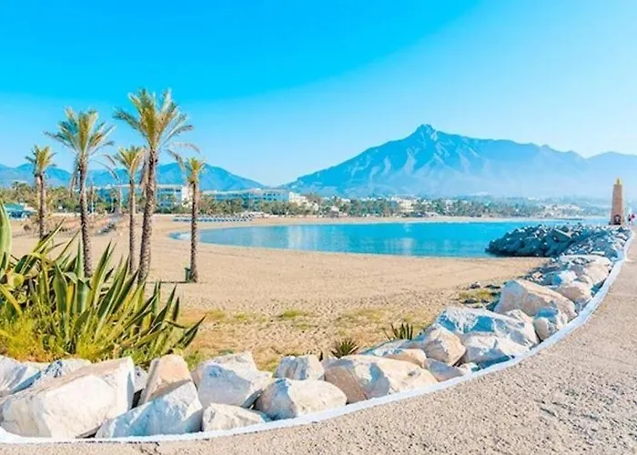 With Private Bathroom In Shared Marbella