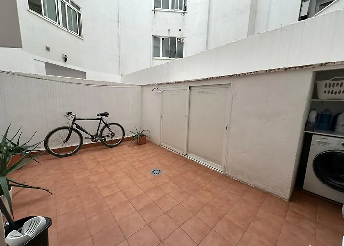 With Private Bathroom In Shared Marbella